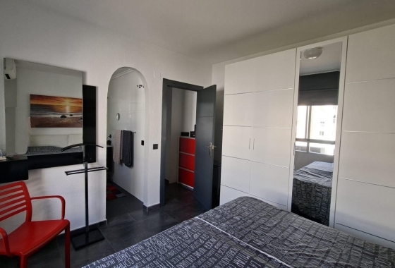 Resale - Apartment / flat - Torrevieja - Acequion