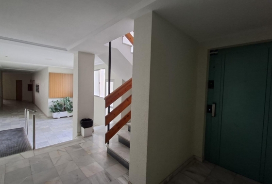 Resale - Apartment / flat - Torrevieja - Acequion