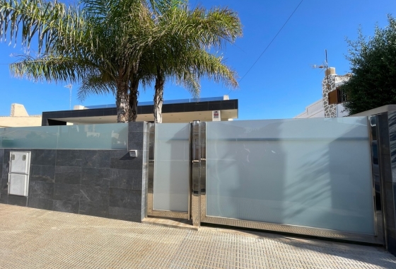 Herverkoop - Villa - Mar de Cristal - Costa Calida