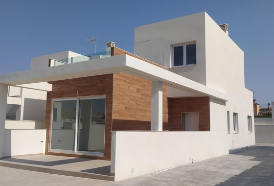 Herverkoop - Villa - Torrevieja - aguas nuevas