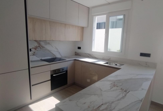 Herverkoop - Villa - Torrevieja - aguas nuevas