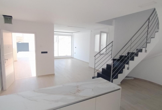 Herverkoop - Villa - Torrevieja - aguas nuevas