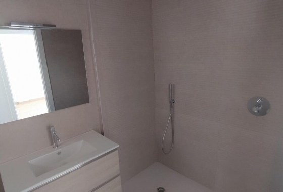 Herverkoop - Villa - Torrevieja - aguas nuevas