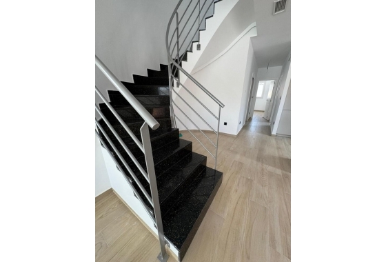 Herverkoop - Villa - Torrevieja - aguas nuevas