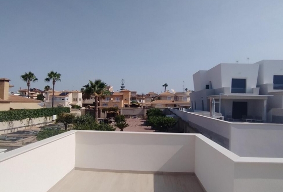 Herverkoop - Villa - Torrevieja - aguas nuevas