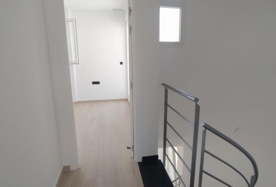 Herverkoop - Villa - Torrevieja - aguas nuevas