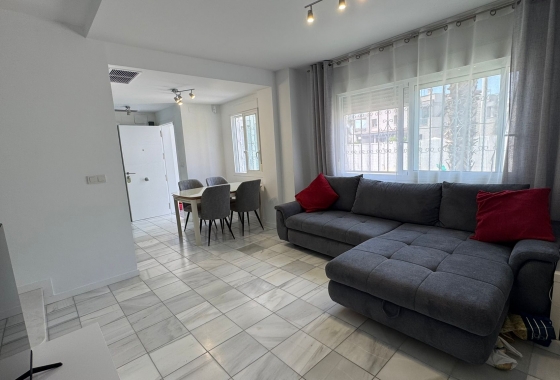 Herverkoop - Herenhuis - Torrevieja - Costa Blanca