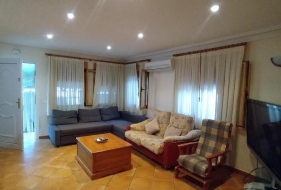 Resale - Apartment / flat - Torrevieja - La Mata