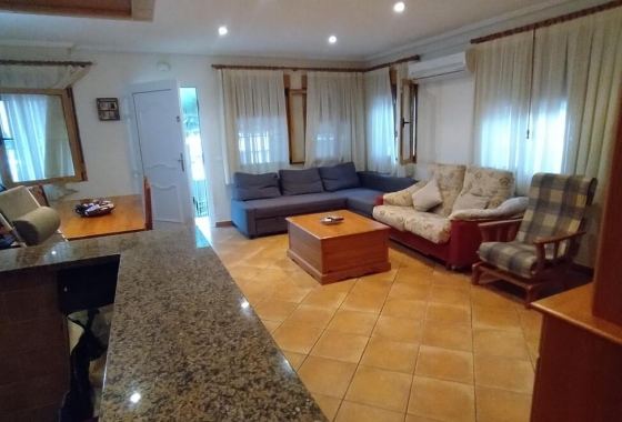 Resale - Apartment / flat - Torrevieja - La Mata