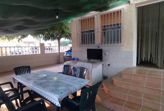 Resale - Apartment / flat - Torrevieja - La Mata