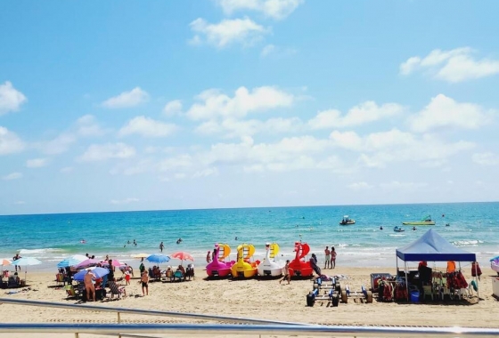 Resale - Apartment / flat - Torrevieja - La Mata