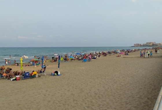 Resale - Apartment / flat - Torrevieja - La Mata