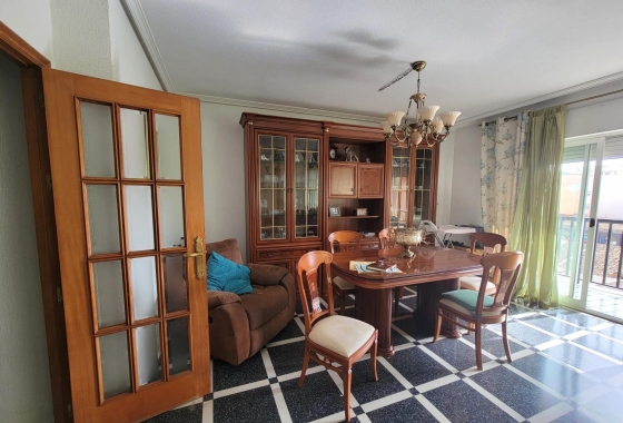 Herverkoop - Appartement / flat - Torrevieja - Centro