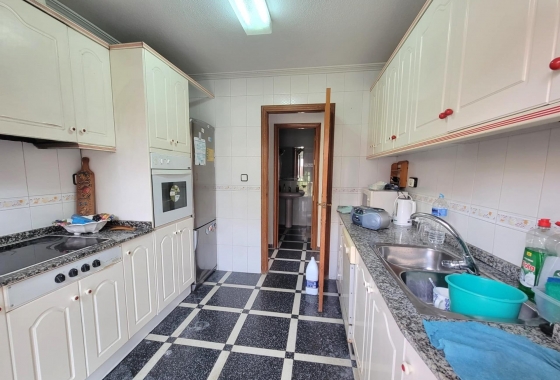 Herverkoop - Appartement / flat - Torrevieja - Centro