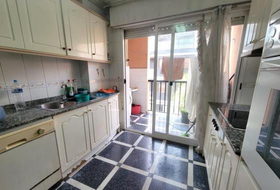 Herverkoop - Appartement / flat - Torrevieja - Centro