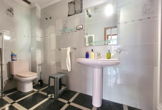 Herverkoop - Appartement / flat - Torrevieja - Centro