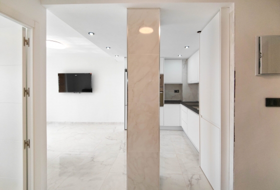 Resale - Apartment / flat - Torrevieja - Costa Blanca