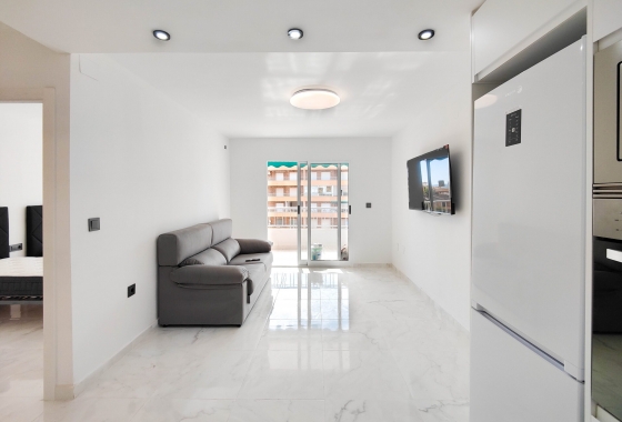 Resale - Apartment / flat - Torrevieja - Costa Blanca