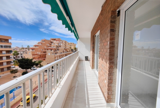 Resale - Apartment / flat - Torrevieja - Costa Blanca