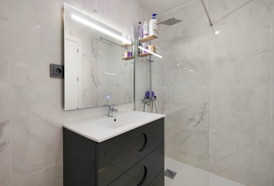 Resale - Apartment / flat - Torrevieja - Costa Blanca