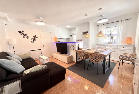 Resale - Townhouse - San Miguel de Salinas - Inland