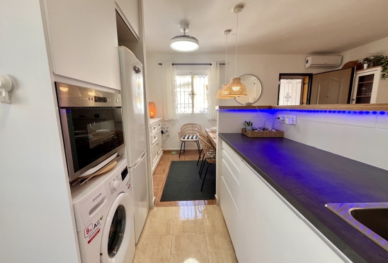 Resale - Townhouse - San Miguel de Salinas - Inland