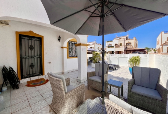 Resale - Townhouse - San Miguel de Salinas - Inland