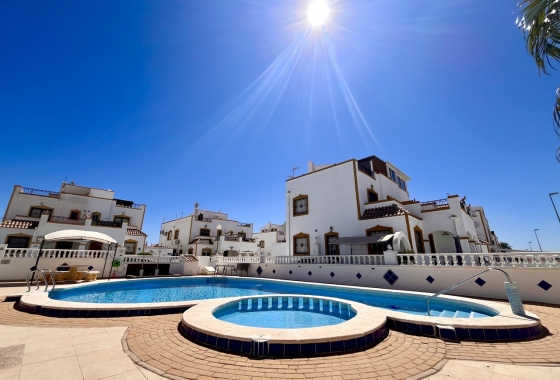 Resale - Townhouse - San Miguel de Salinas - Inland