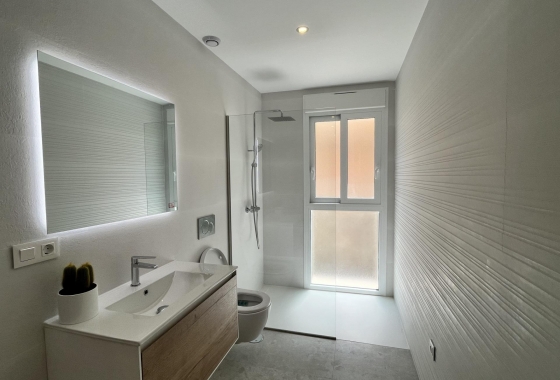 Wiederverkauf - Wohnung - Torrevieja - aguas nuevas