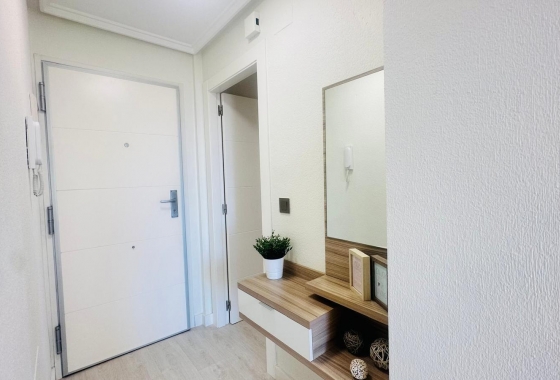 Wiederverkauf - Wohnung - Torrevieja - Nueva Torrevieja