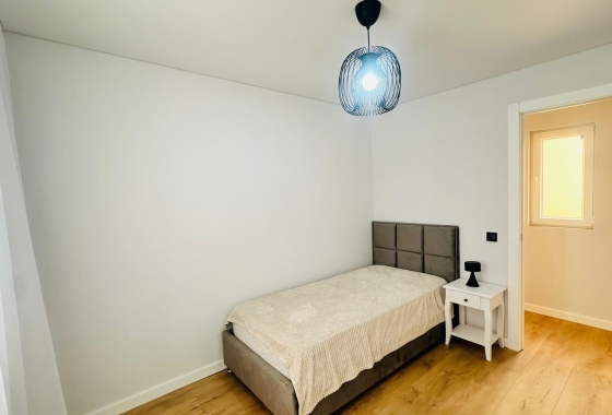 Herverkoop - Appartement / flat - Torrevieja - Playa del Cura