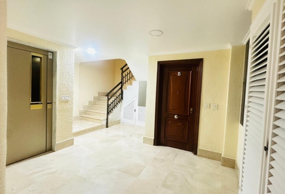 Herverkoop - Appartement / flat - Torrevieja - Playa del Cura