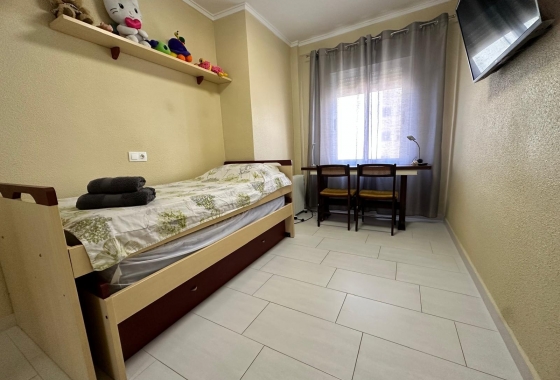 Wiederverkauf - Wohnung - Torrevieja - Paseo Maritimo