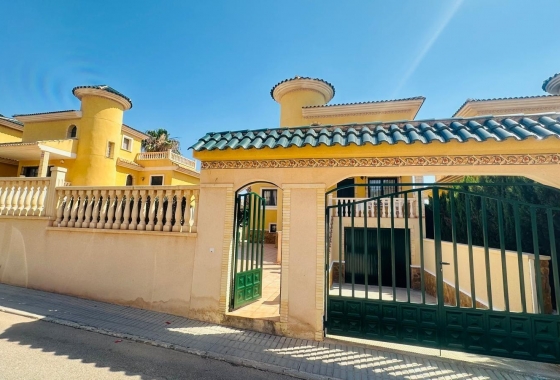 Herverkoop - Villa - Orihuela Costa - Pau 8