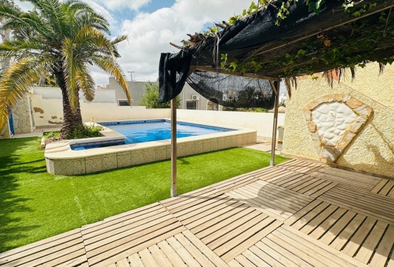 Herverkoop - Herenhuis - Orihuela - Urbanización Perla Del Mar