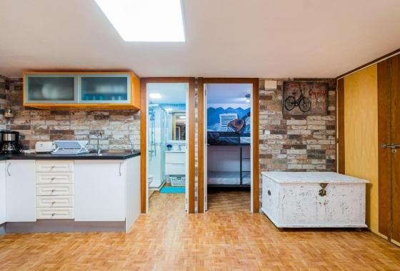 Herverkoop - Herenhuis - Torrevieja - Acequion