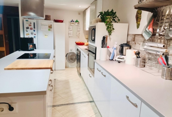 Herverkoop - Herenhuis - Torrevieja - Acequion