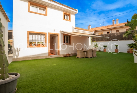 Resale - Villa - Pilar de la Horadada - Torre De La Horadada