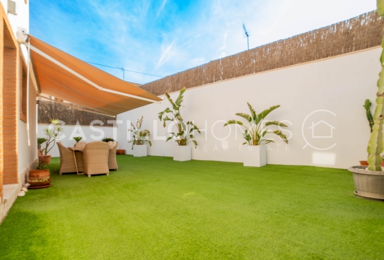 Resale - Villa - Pilar de la Horadada - Torre De La Horadada