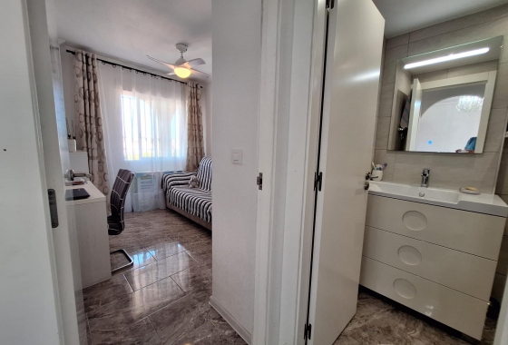 Wiederverkauf - Wohnung - Orihuela Costa - La Zenia