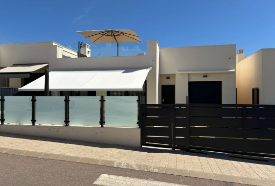 Wiederverkauf - Villa - Lo Romero Golf - Costa Blanca