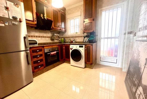 Resale - Apartment / flat - Orihuela Costa