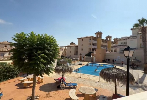 Resale - Apartment / flat - Orihuela Costa