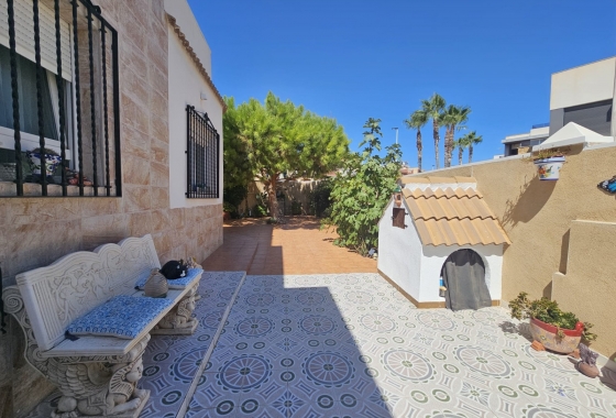 Herverkoop - Chalet - Torrevieja - Torre La Mata