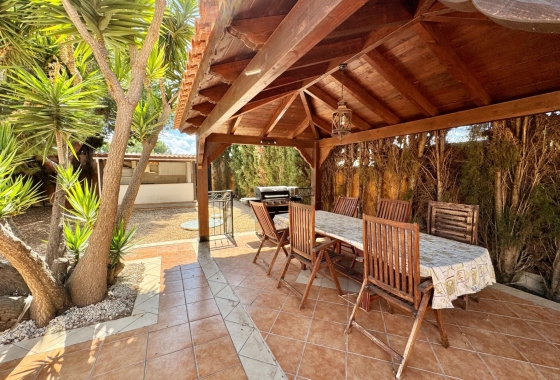 Resale - Villa - Dolores - Cmno. Escorredor