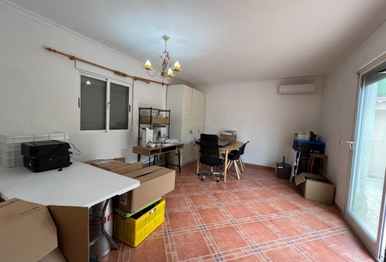 Resale - Villa - Dolores - Cmno. Escorredor