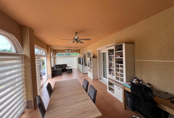 Resale - Villa - Dolores - Cmno. Escorredor