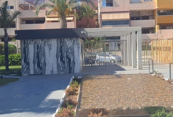 Wiederverkauf - Wohnung - Orihuela Costa - Costa Blanca