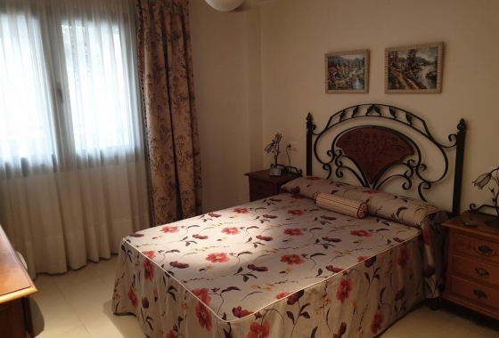 Herverkoop - Appartement / flat - Torrevieja - Las Piscinas Naturales