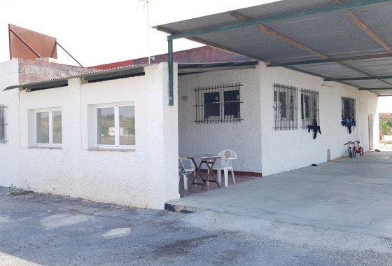 Herverkoop - Finca - Los Montesinos